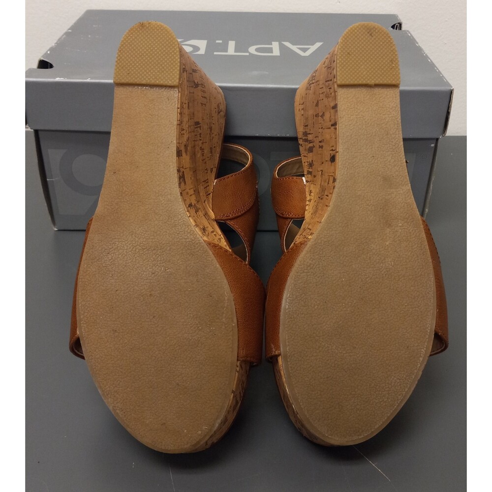 Apt. 9 Wedge Sandals Tan Strap Size 8   4.25” High Heel Shoes - Picture 11 of 14